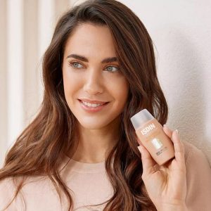 ضد آفتاب ایزدین رنگی فیوژن واتر مجیک اصل SPF50